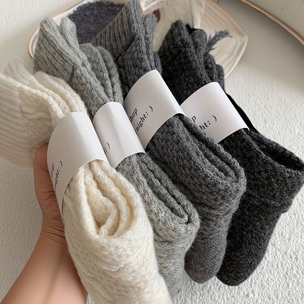 This Set of Four Pairs of Thick, Warm, Solid Color, Cable Mid-Calf Socks Effectively Protects The Ankles And Calves from The Cold. The Design of The Slouch Socks Adds a Sense of Style And Fun to The Socks.