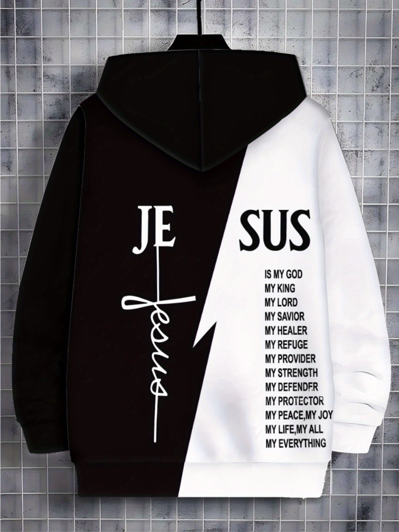 Men's long-sleeve zipper cap sportswear, fashionable printed hoodie, suitable for casual wear, light and durable, is an ideal choice for outdoor activities. Use a black and white color scheme.