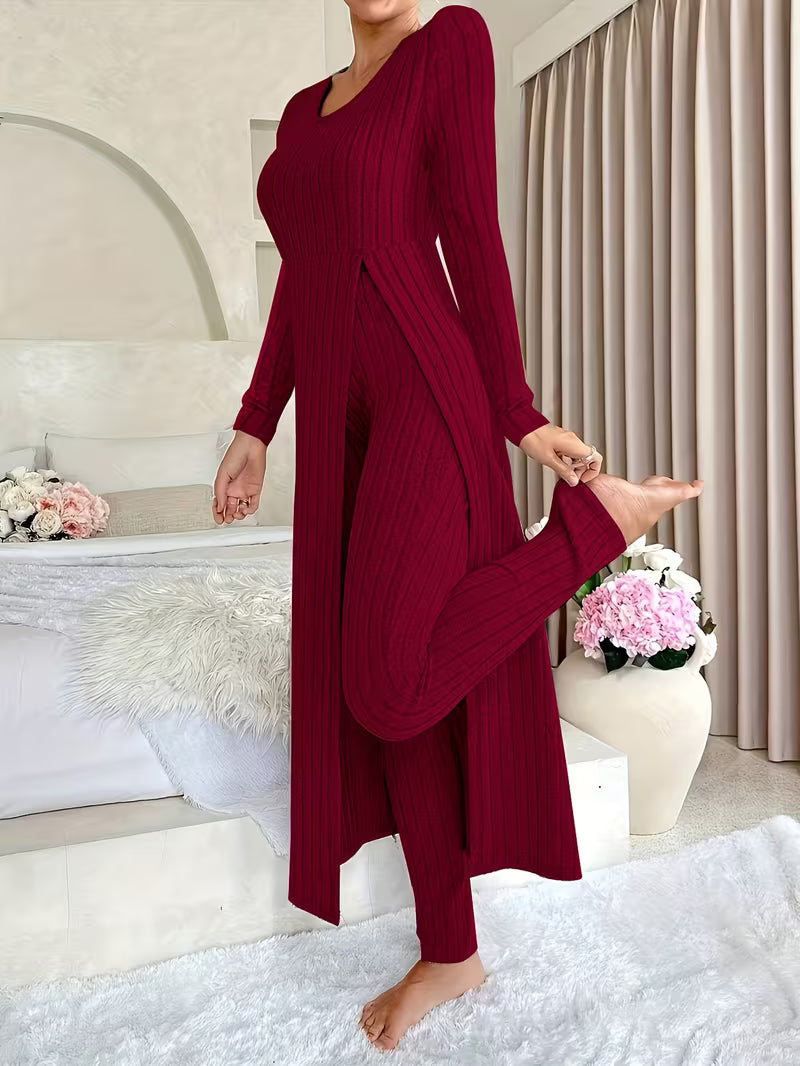 Round-neck, split-hem long-sleeved top and trousers set with a plaid pattern, suitable for spring and autumn.