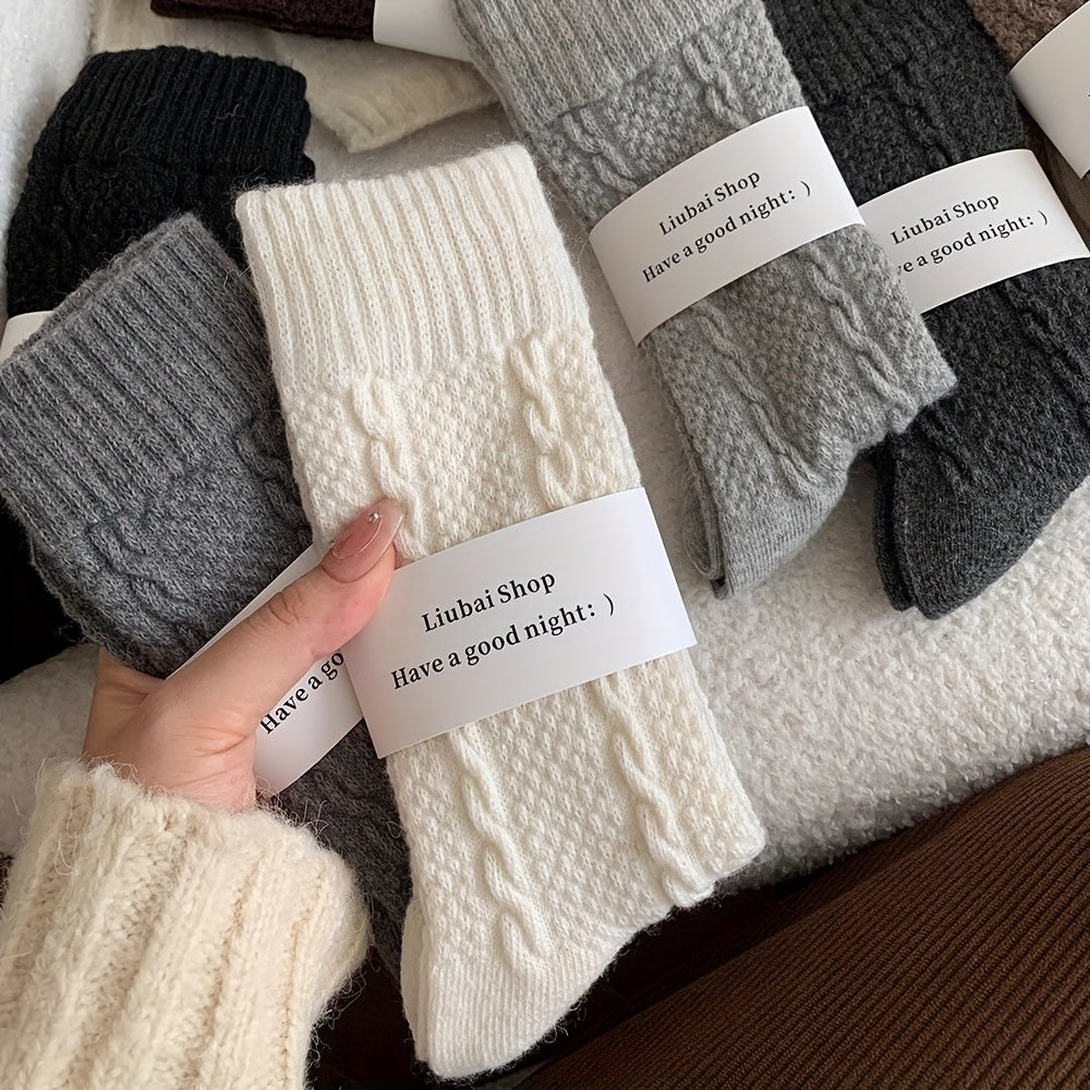 This Set of Four Pairs of Thick, Warm, Solid Color, Cable Mid-Calf Socks Effectively Protects The Ankles And Calves from The Cold. The Design of The Slouch Socks Adds a Sense of Style And Fun to The Socks.