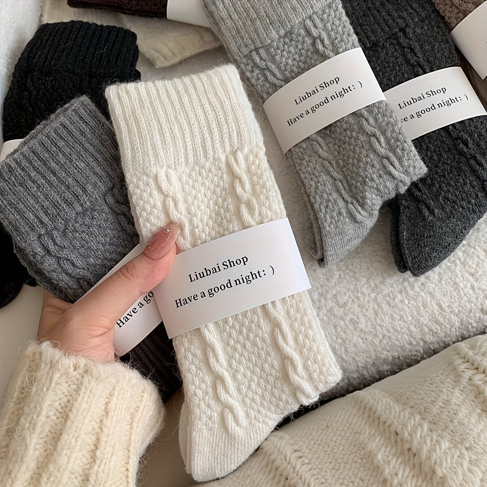 This Set of Four Pairs of Thick, Warm, Solid Color, Cable Mid-Calf Socks Effectively Protects The Ankles And Calves from The Cold. The Design of The Slouch Socks Adds a Sense of Style And Fun to The Socks.