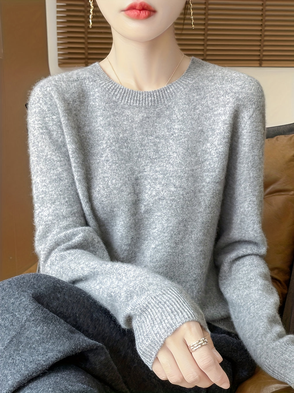 Autumn and winter crew neck pullover knitted sweater long-sleeved warm sweater fashionable solid color matching white camel beige women's top