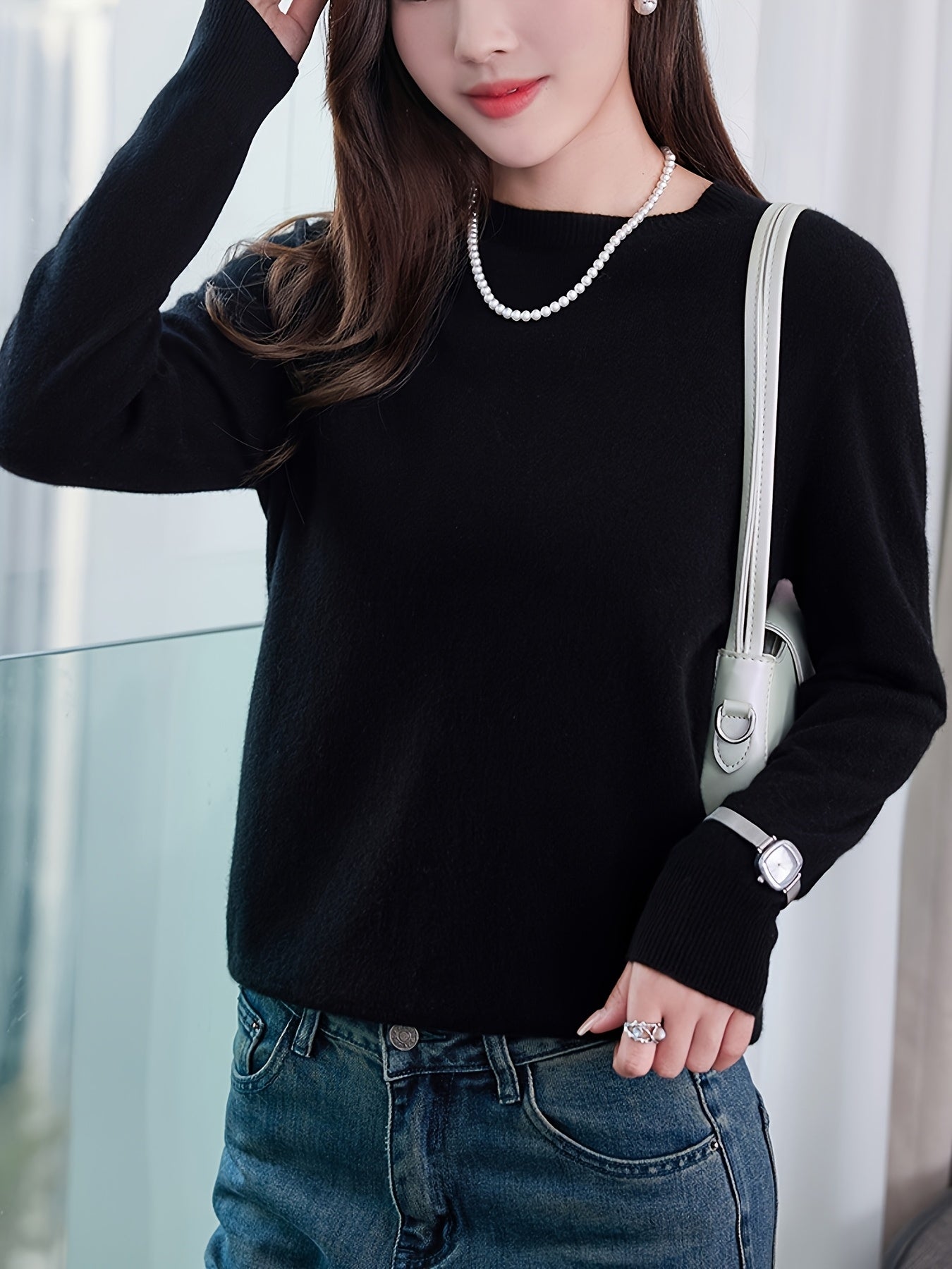 Autumn and winter crew neck pullover knitted sweater long-sleeved warm sweater fashionable solid color matching white camel beige women's top