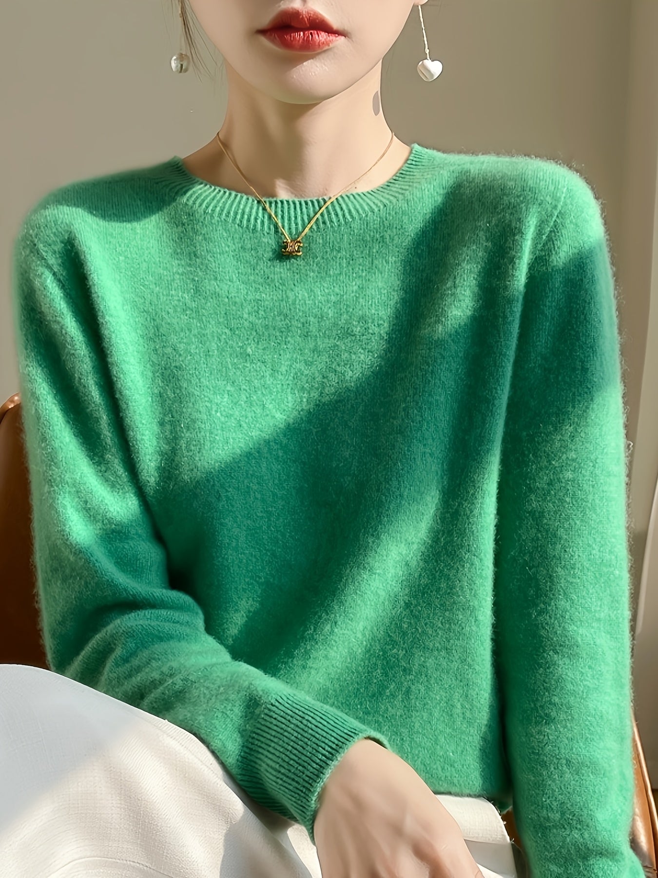 Autumn and winter crew neck pullover knitted sweater long-sleeved warm sweater fashionable solid color matching white camel beige women's top