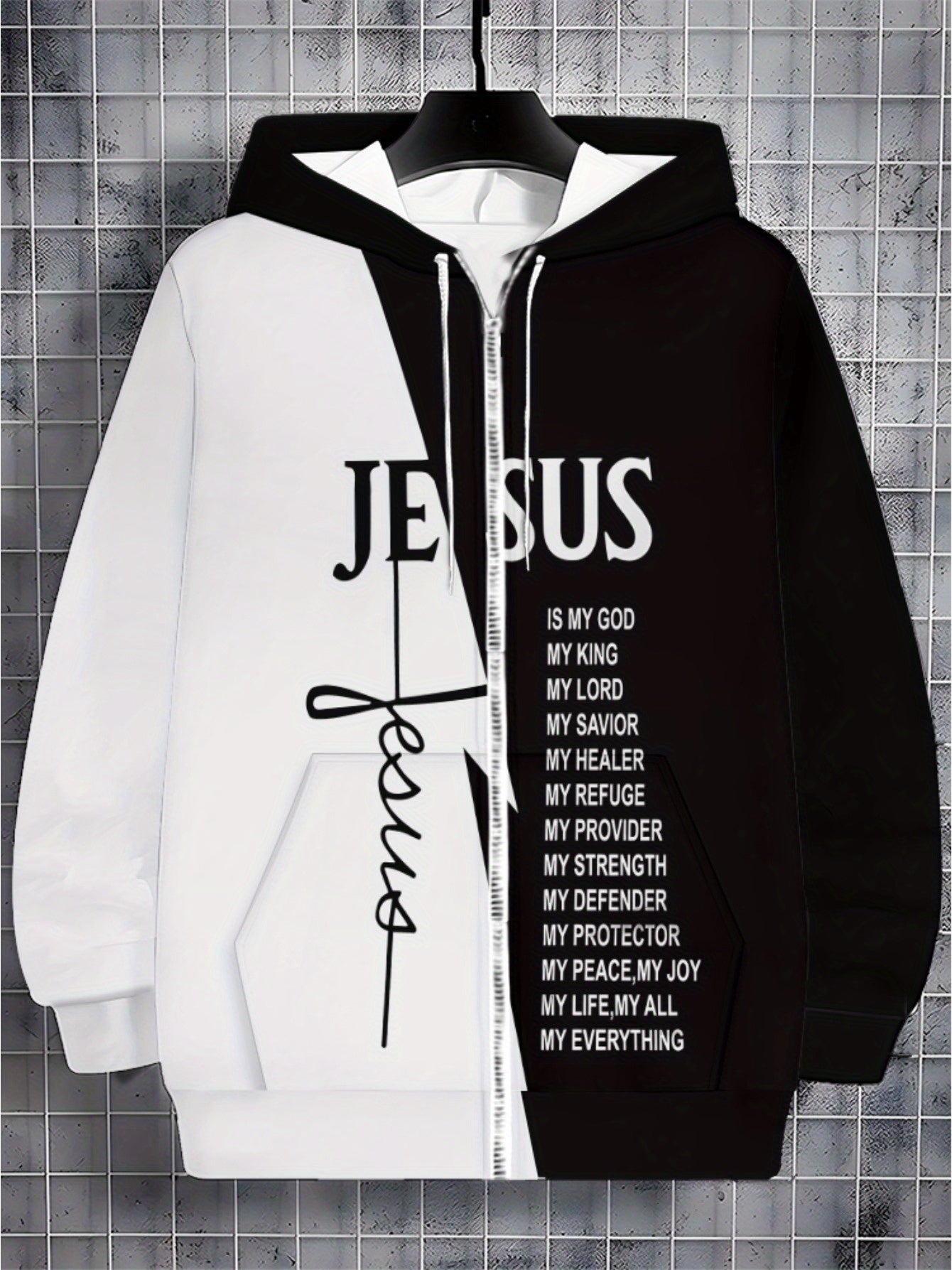 Men's long-sleeve zipper cap sportswear, fashionable printed hoodie, suitable for casual wear, light and durable, is an ideal choice for outdoor activities. Use a black and white color scheme.